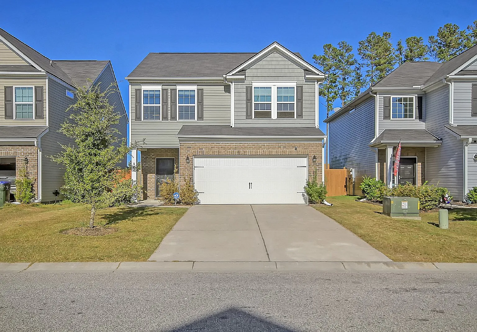 3 bed, 2.5 bath, 1816 sqft, $2,500 — Photo 2