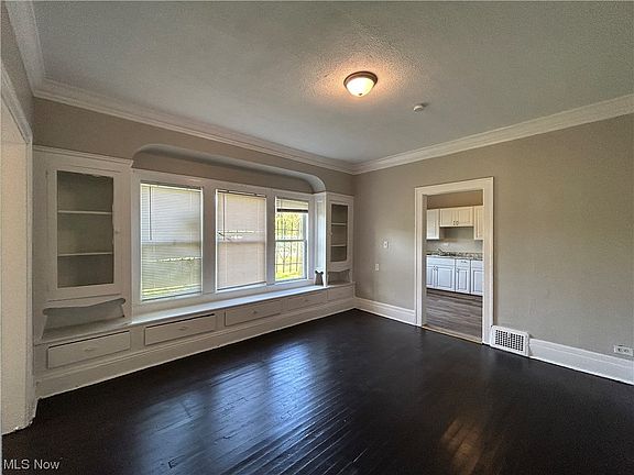 5th image of 3423 E 140th St