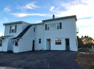 212 Schoolhouse Rd, Albany, NY 12203