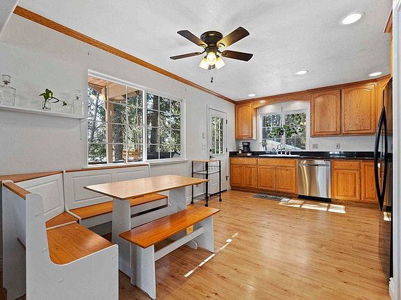 4th image of 20140 Manzanita St