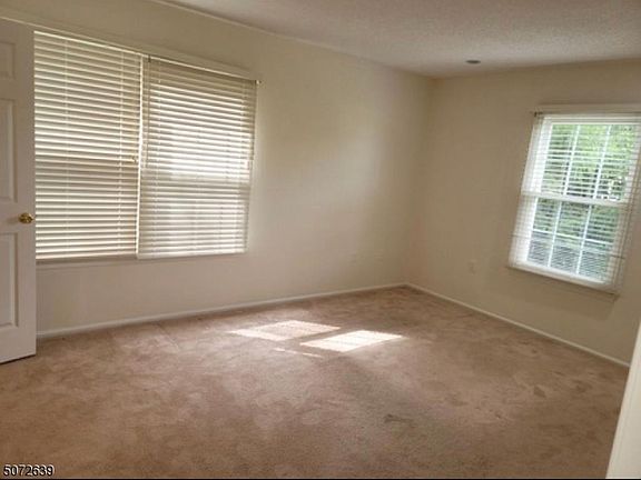 2nd image of 3004 Doolittle Dr #3004