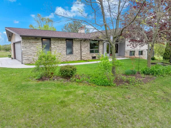 8615 Pigeon Lake ROAD, Valders, WI 54245