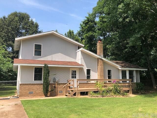 1st image of 7 Louise Dr