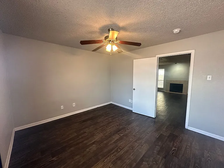 4502 Gaston Ave #119 — Photo 13