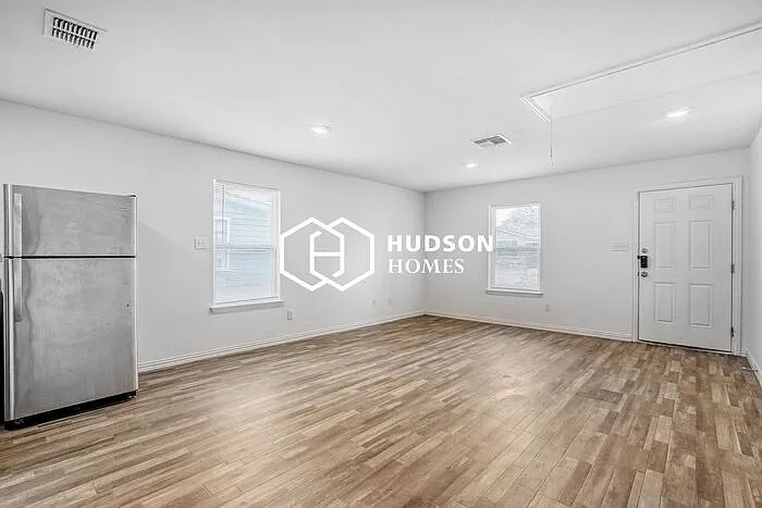 1408 Allende Dr — Photo 4