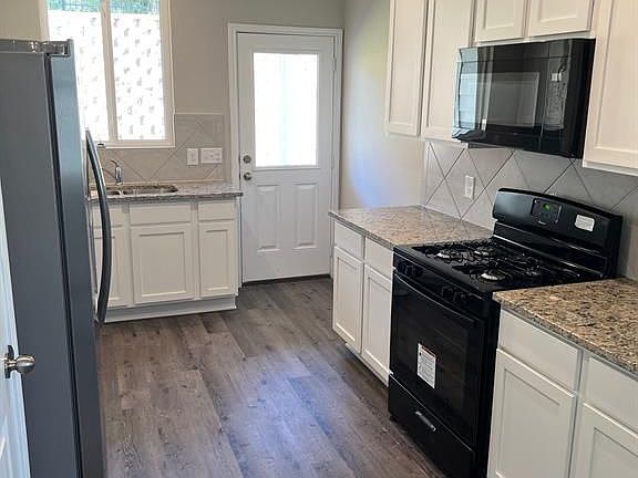 5th image of 14083 Lake Trout Dr