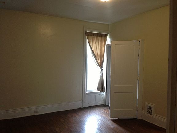2nd image of 121 Madison Ave SE APT 8