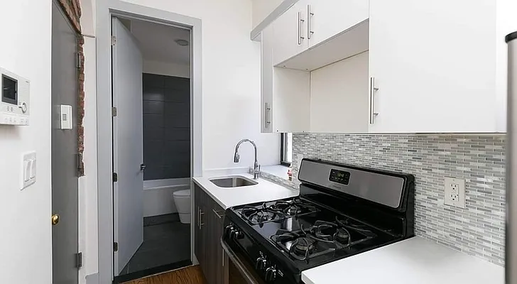 Rented by Cheskel Meisels, LREB | media 3