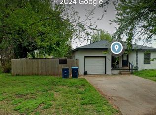 702 SW 3rd St, Tuttle, OK 73089