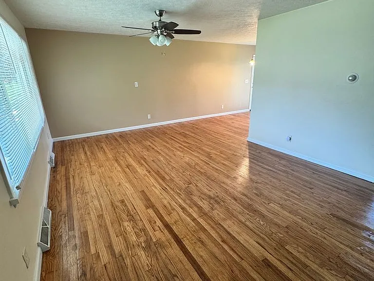 650 Beverly Hills Dr — Photo 14