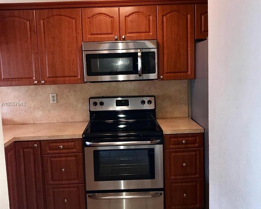 1st image of 13900 SW 91st Ter #0