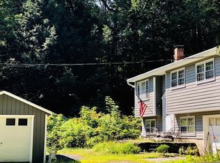 135 North St, Shelburne Falls, MA 01370