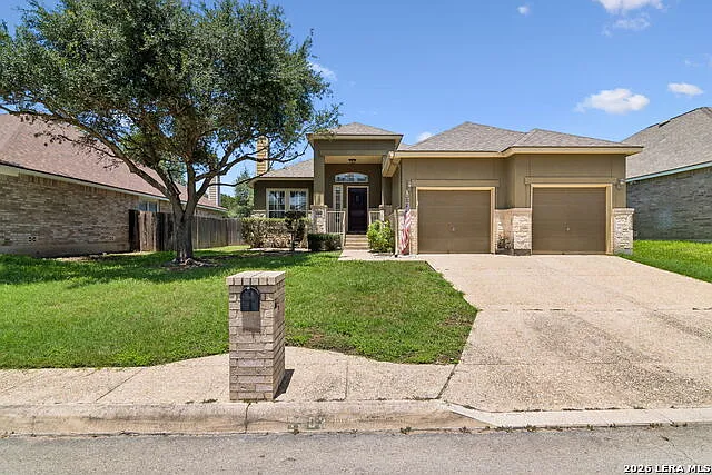 4 bed, 2.0 bath, 2488 sqft, $3,300 — Photo 3