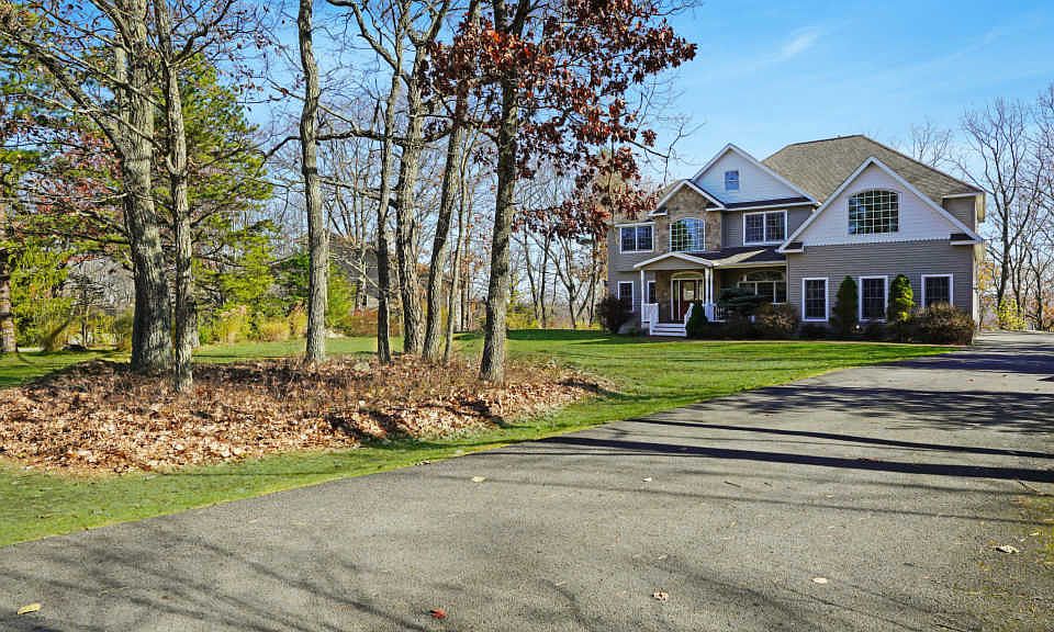 111 Highland Ln, Lords Valley, PA 18428 Zillow