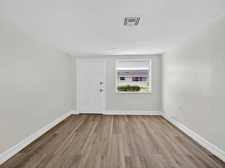 5409 Oceanic Rd — Photo 18