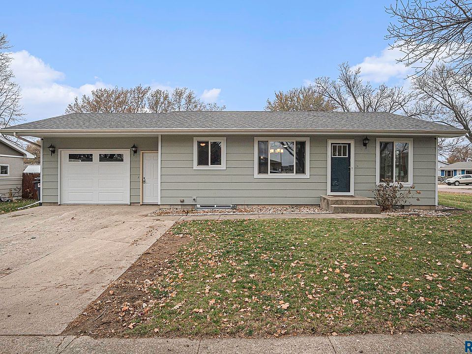 1120 Blaine St, Larchwood, IA 51241 MLS 22307577 Zillow