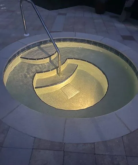 Hot tub