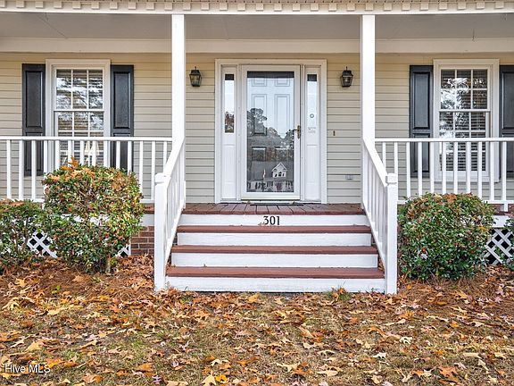 3rd image of 301 Woodfield Drive