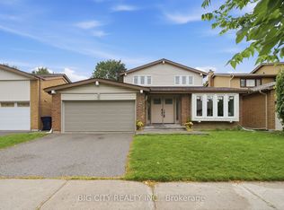 74 Chiefswood Sq, Toronto, ON M1W3J7