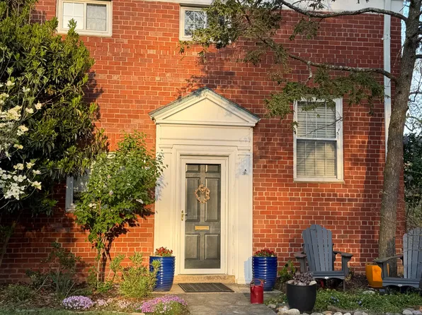 3112 Ravensworth Pl, Alexandria, VA 22302