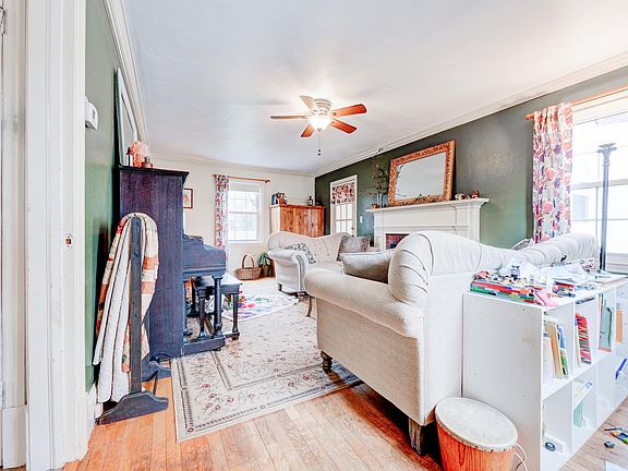 3rd image of 3431 Greenland Ave NW