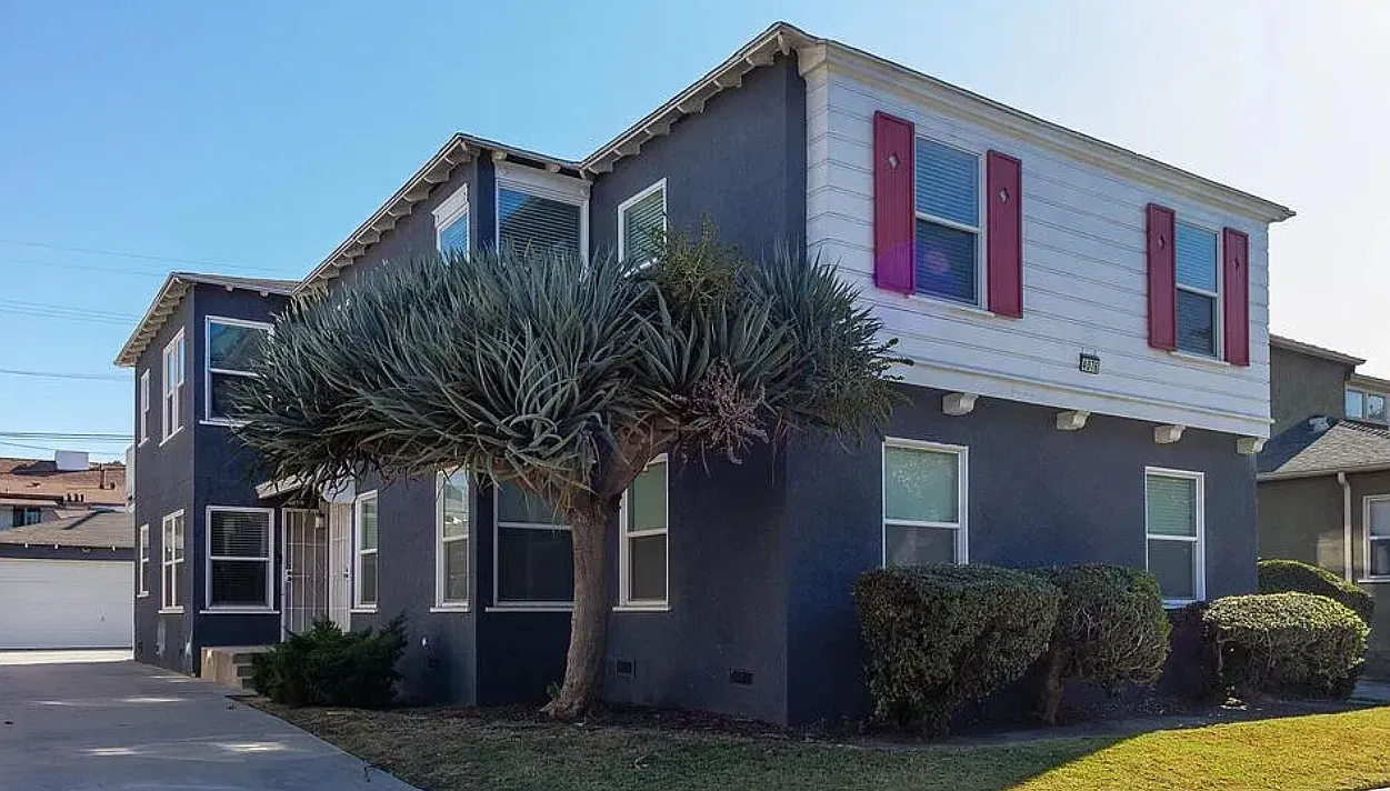 2 bed, 1200 sqft, $2,650 — Photo 1