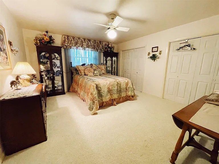 700 Shanklin Rd — Photo 23
