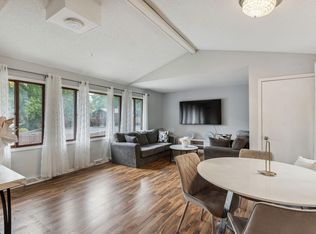 1523 S Timber Rdg, Fridley, MN 55432