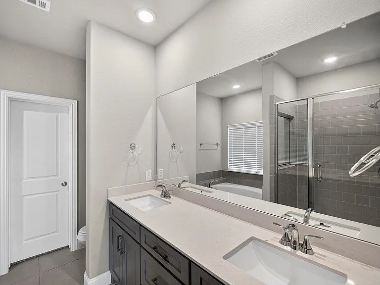 Primary bath