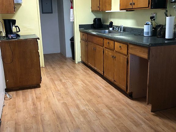 4th image of 23848 Hoag Rd