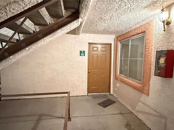 3rd image of 7570 Flamingo Rd #101