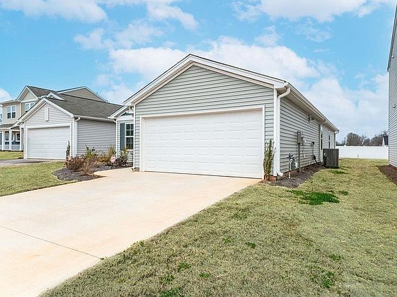 4th image of 7310 Wayside Run