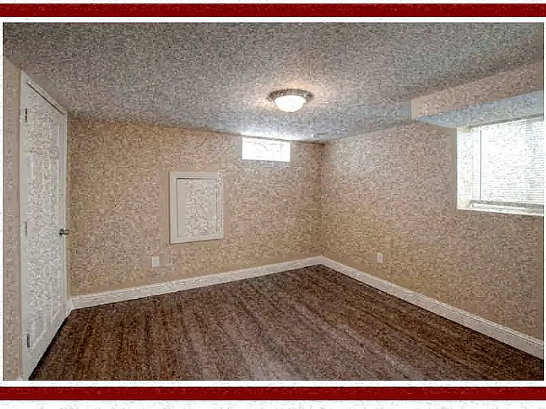 3205 Glencoe St — Photo 4