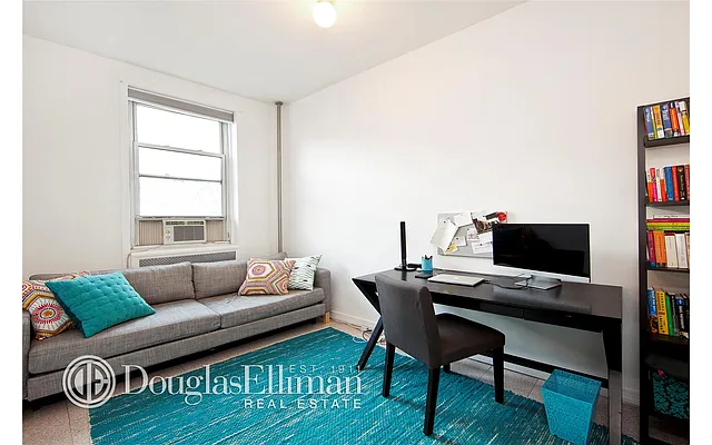 Rented by Douglas Elliman | media 14