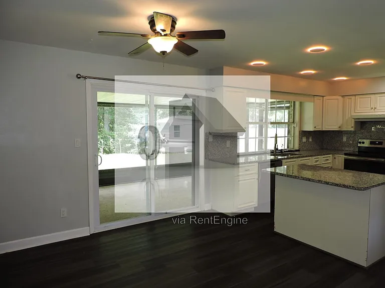 7674 Old Hickory Dr — Photo 8