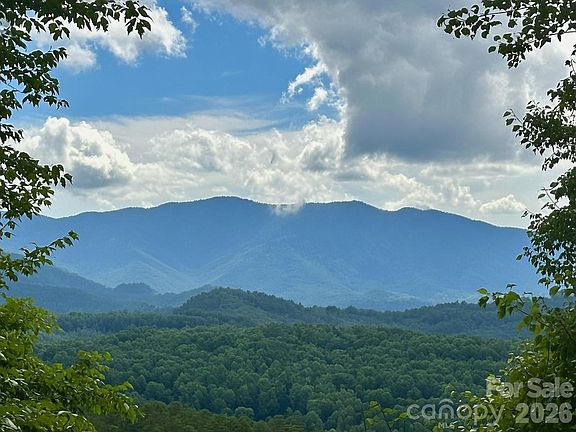 2nd image of 65 Blue Ridge Gem Mine Rd