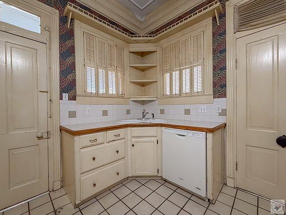 14th image of this home