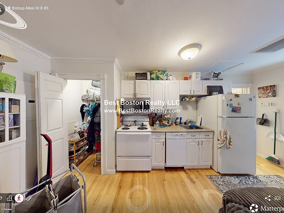 8 Bishop Allen Dr #3