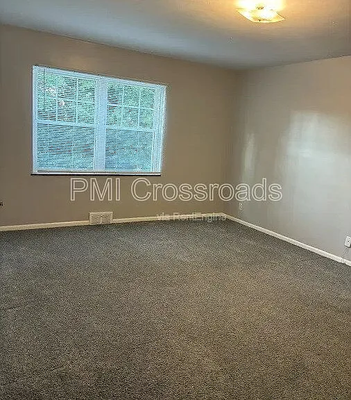 Riviera Manor — Photo 19