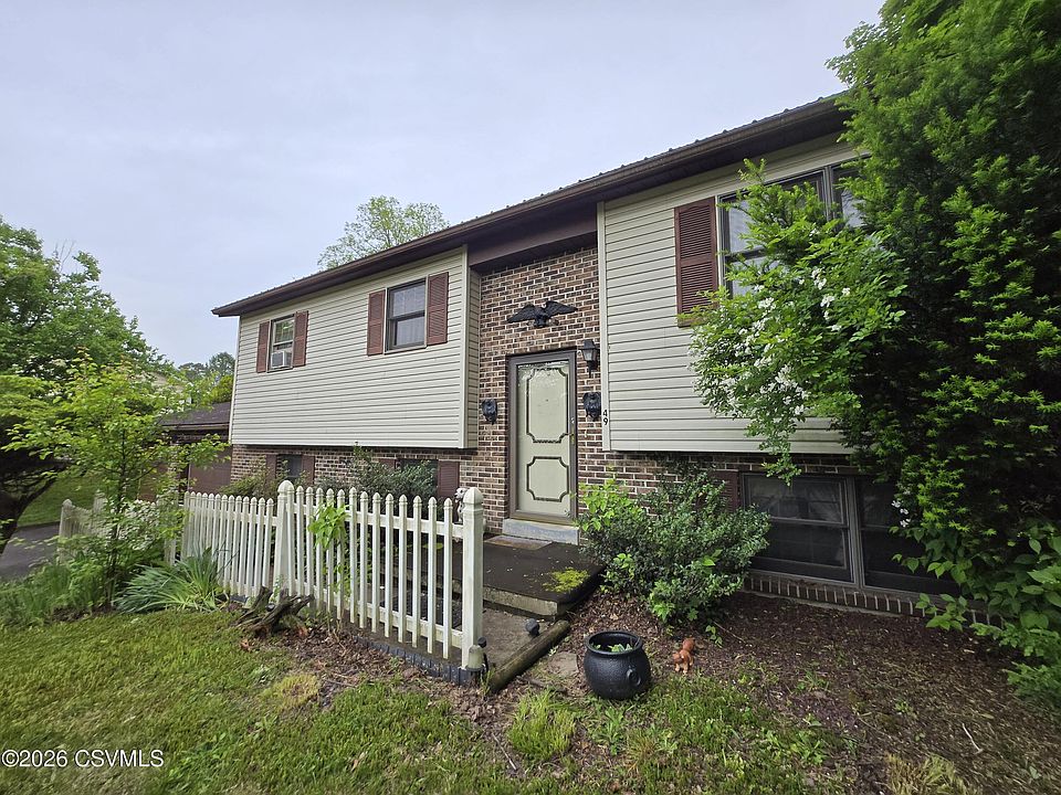 1st image of 49 Spottswood Dr