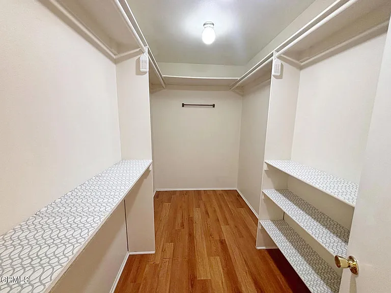 210 W Woodruff Ave — Photo 17