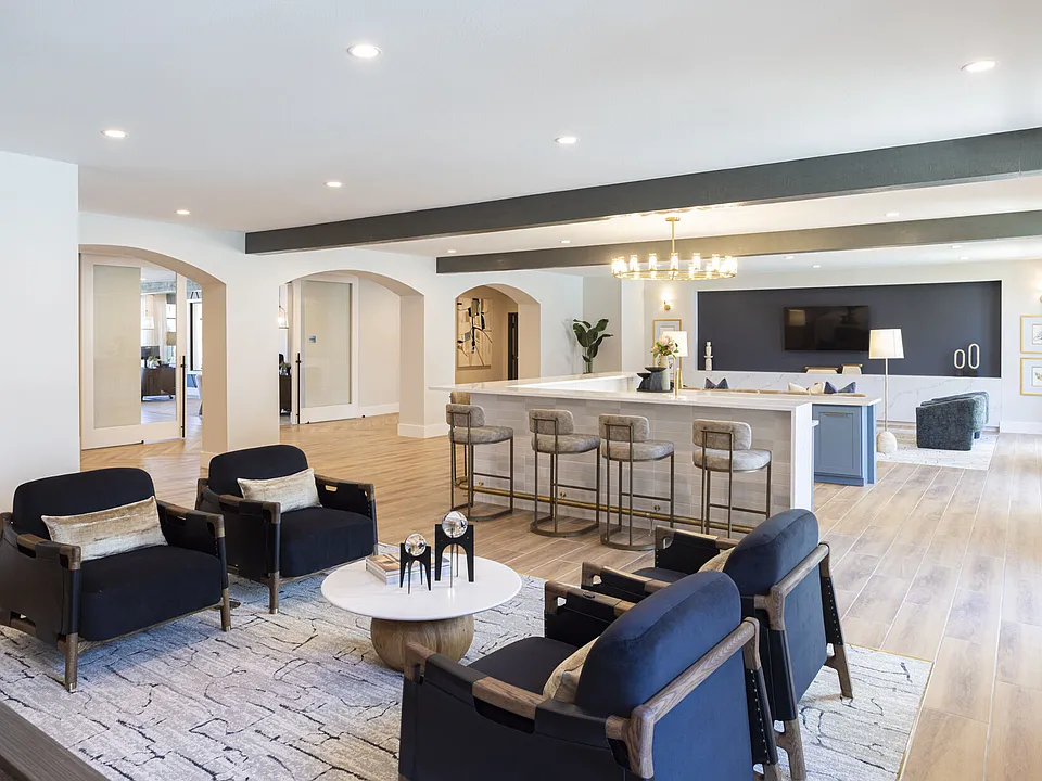 Prose Highland apartments community photo