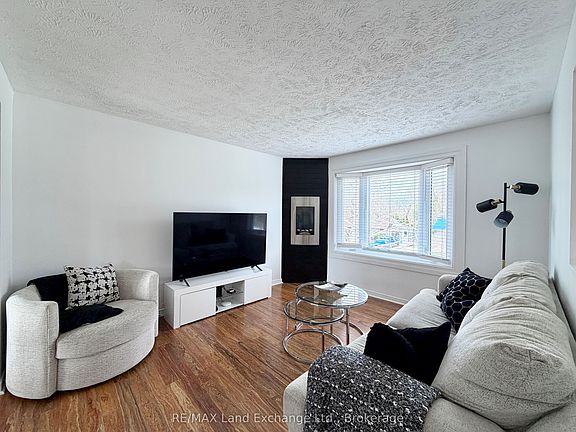 5th image of 375 Lansdowne St