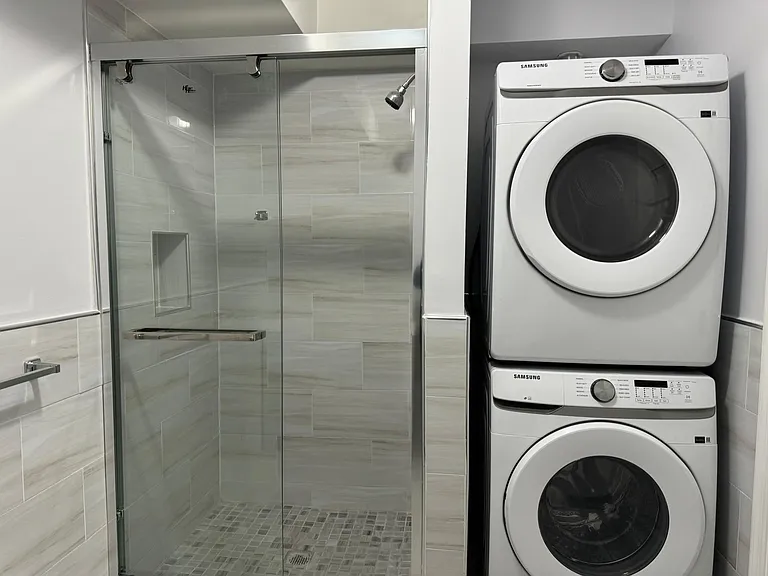 515 Washington Ave #2 — Photo 4