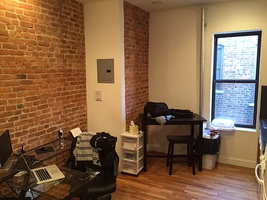 Rented by PMG Real Estate  | media 27