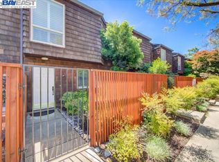 225 Mayhew Way #8, Walnut Creek, CA 94596