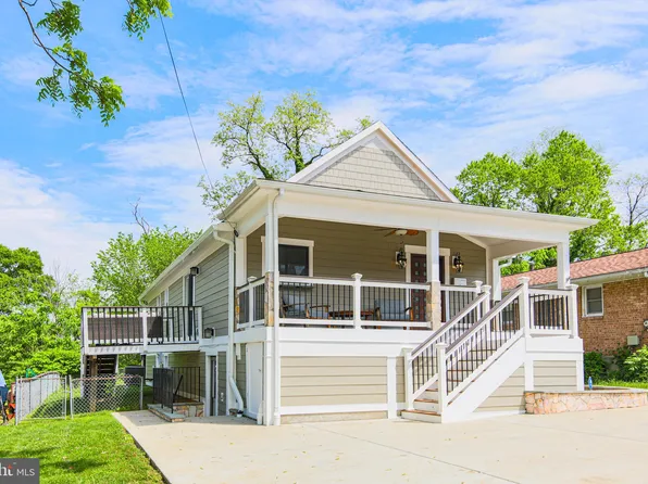 1549 11th St S, Arlington, VA 22204