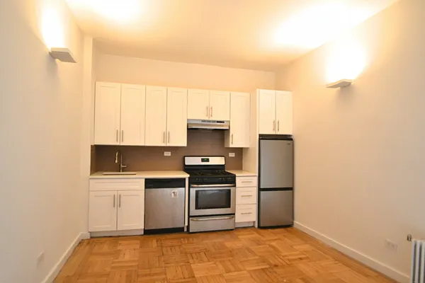 Rented by Bohemia Realty Group | media 19