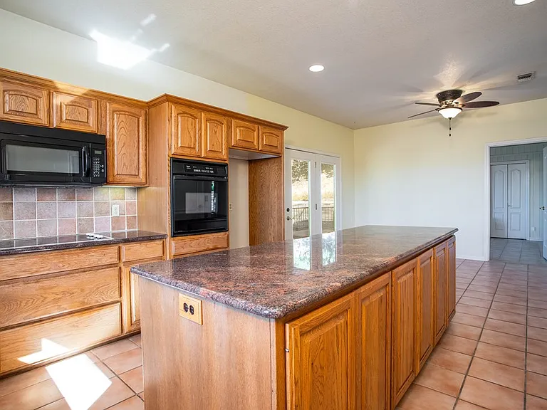 103 NW Mount Haven Dr — Photo 14