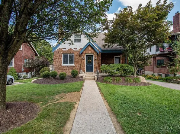 5812 Woodmont Ave, Cincinnati, OH 45213
